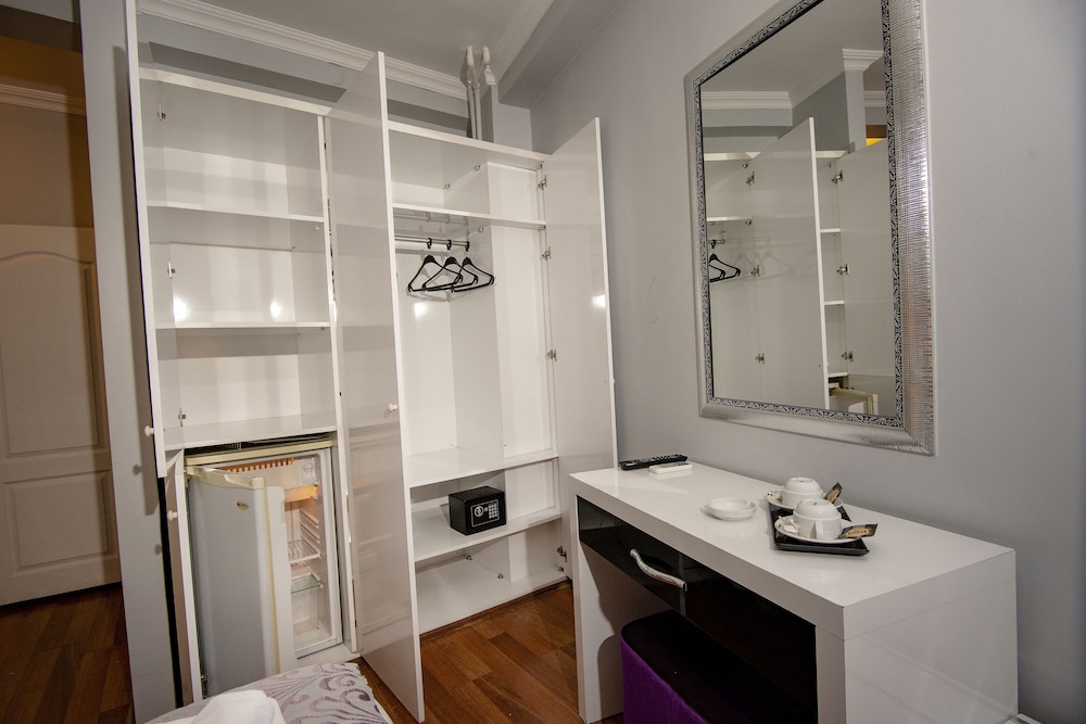 Srf Hotel 26/29
