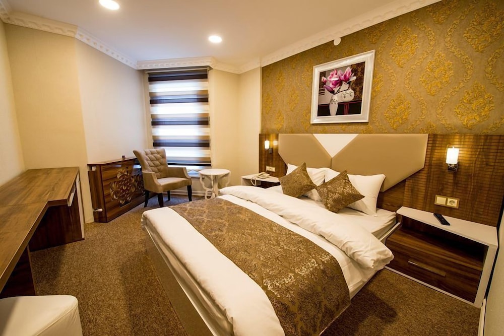 Kars-i Sirin Hotel 7/19