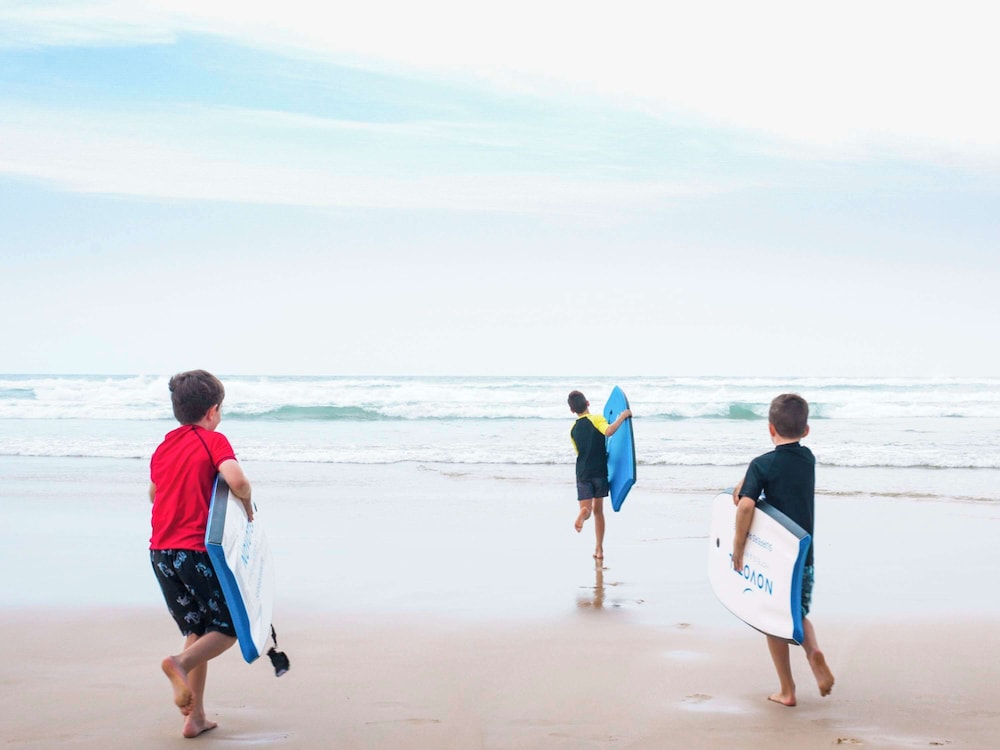 NOVOTEL SURFERS PARADISE 58/64