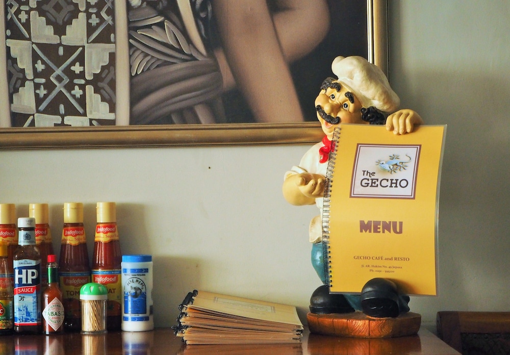 The Gecho Inn Town 37/46