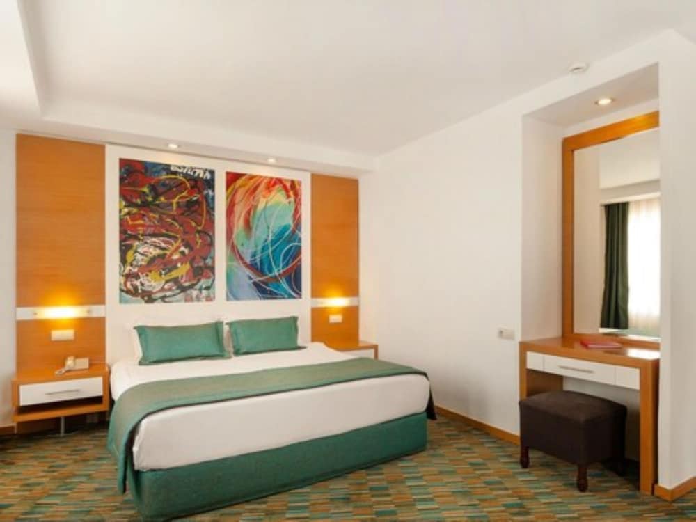 Ladonia Hotels Adakule 10/50