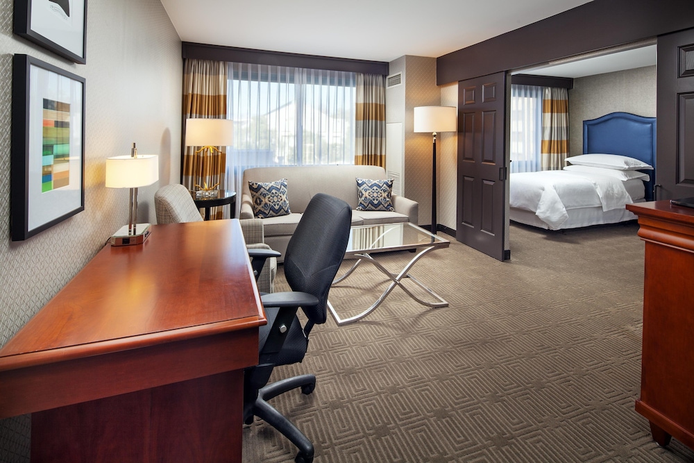 Sheraton Fairplex Hotel Conference Center 42/46