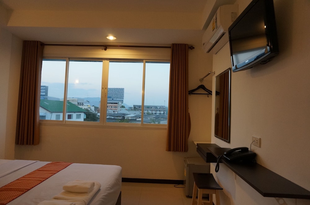 Th Beach Hotel 31/64