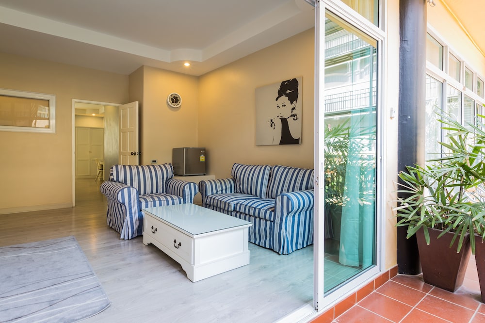 Zing Resort Spa Ex Ganymede Resort Suites 56/71