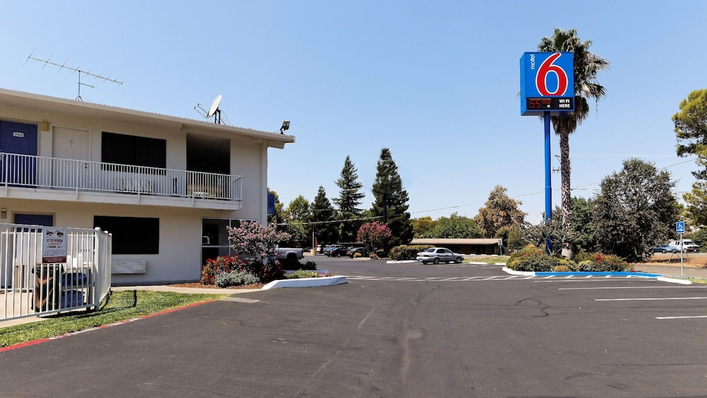 Motel6 Chico, CA 35/39