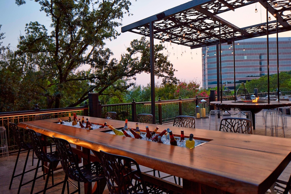 Renaissance Austin Hotel 4/45