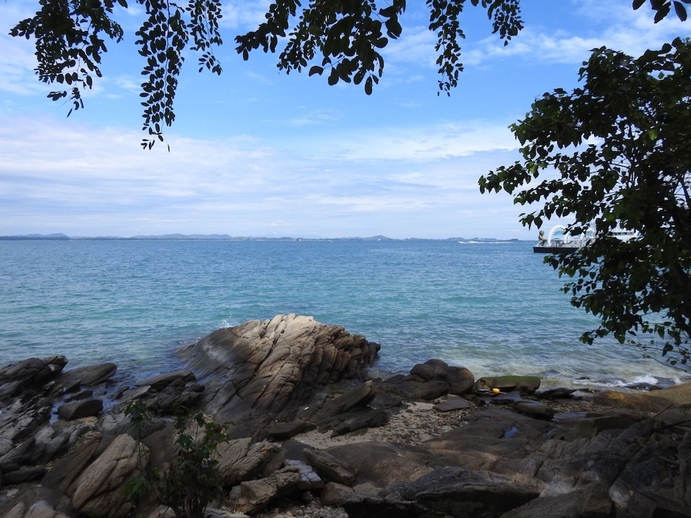 Sunrise Villas Resort 27/41