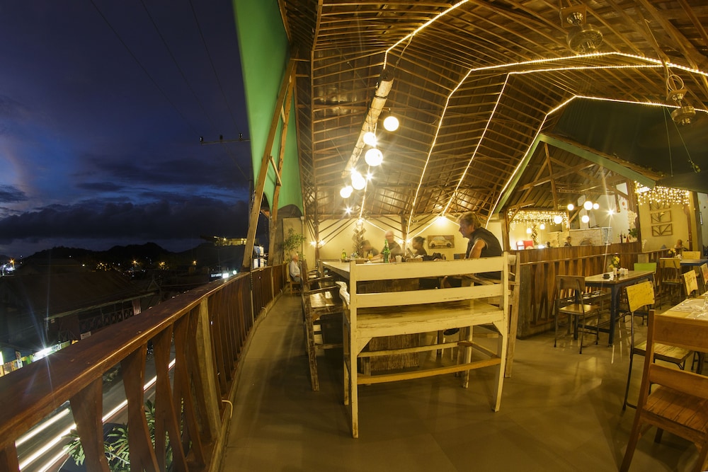 Green Hill Boutique Hotel 33/46