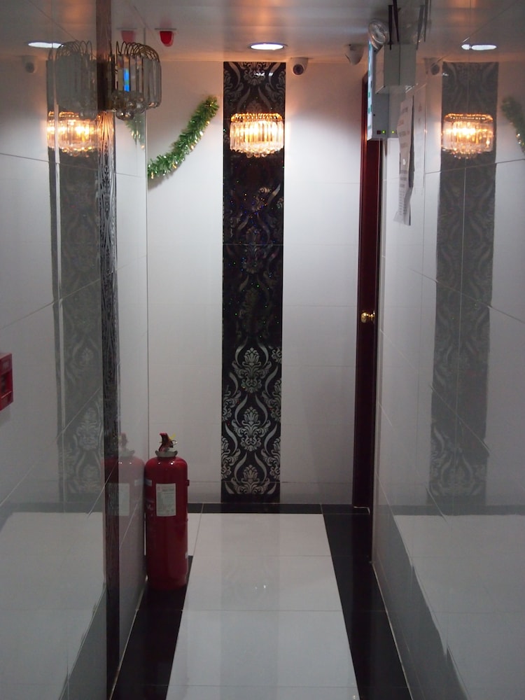 Woodstock Hostel 5/52