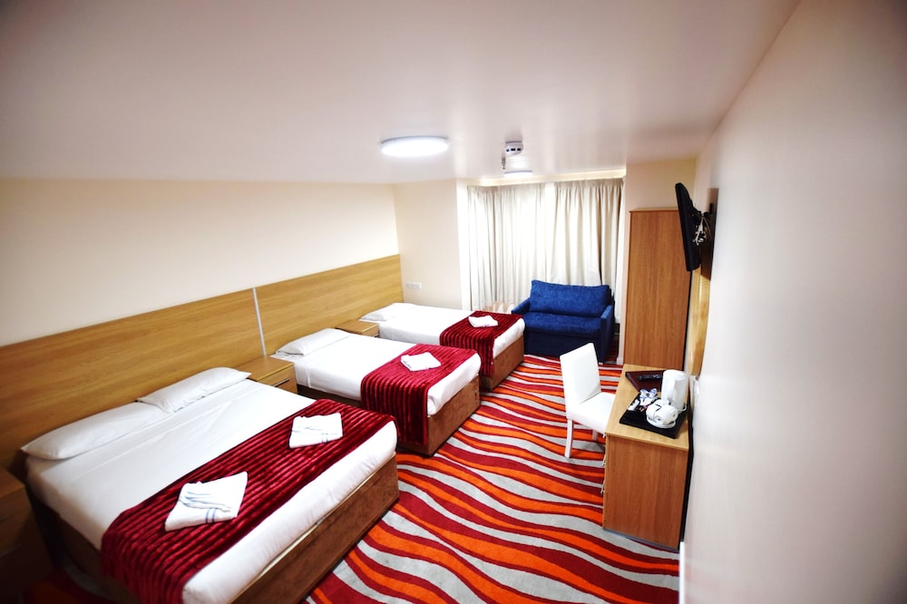 Park Hotel Ilford 30/67