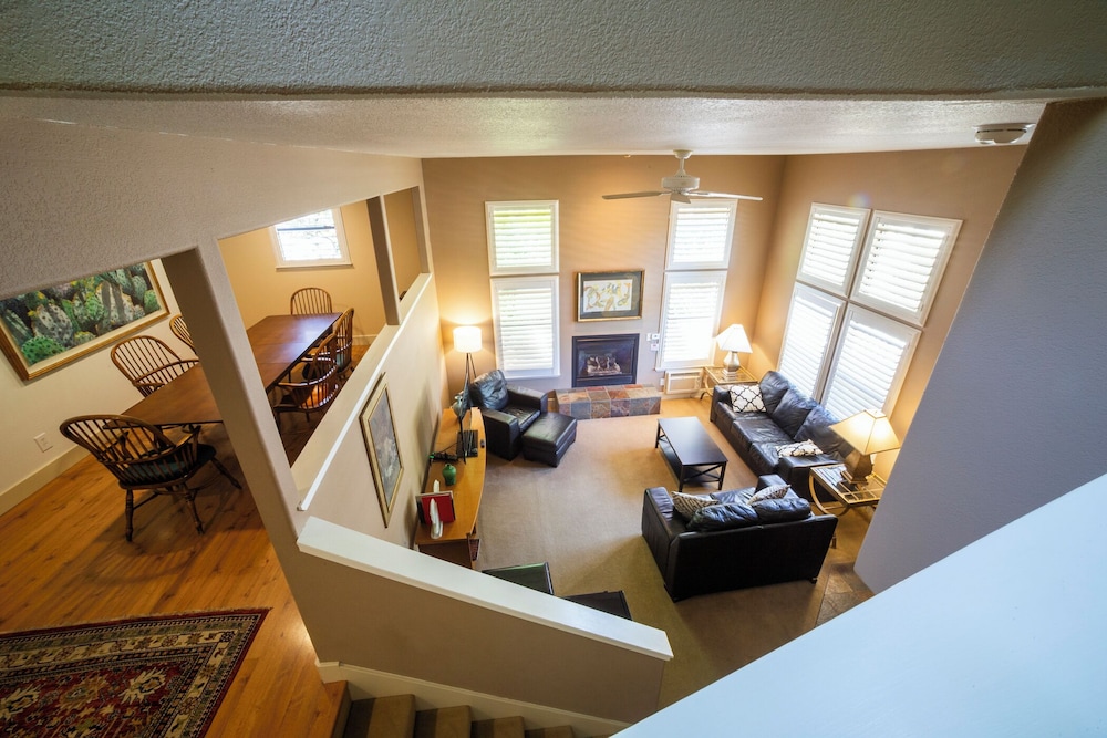 Inn at Occidental 36/50