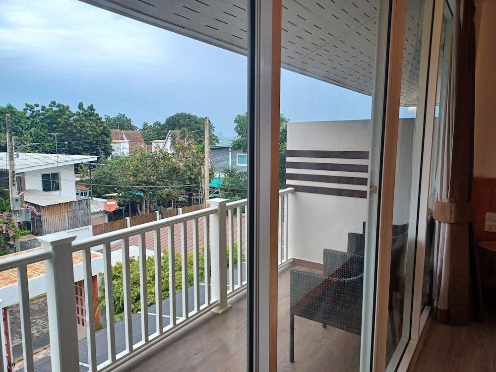 Koh Larn Riviera 7/50