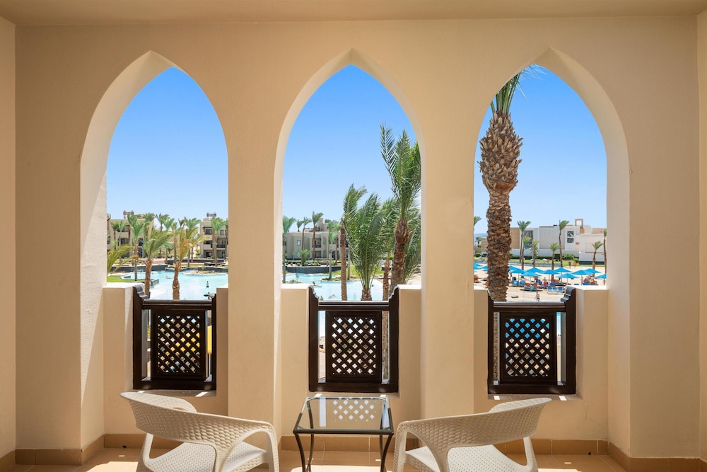 Pickalbatros Oasis Port Ghalib 50/77