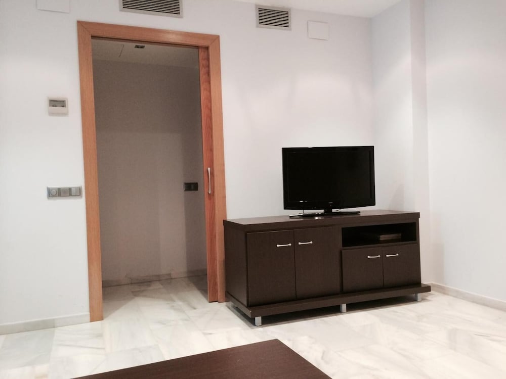 Aparthotel del Golf 28/48