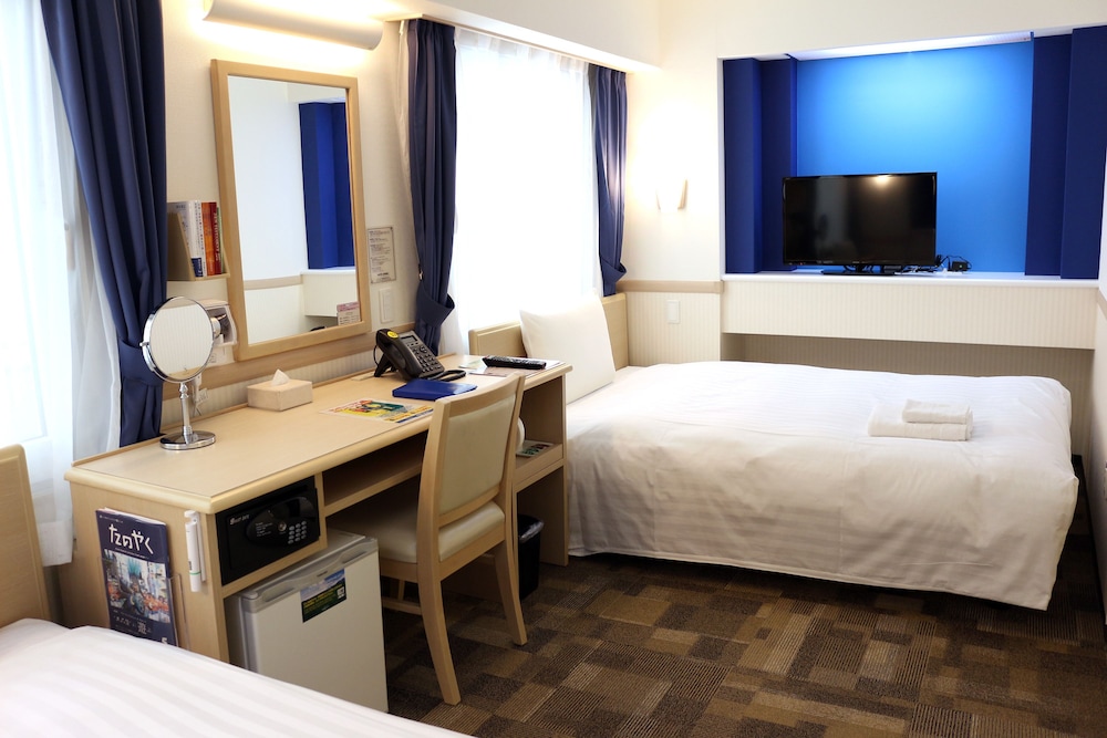Toyoko Inn Shin-fuji-eki Minami-guchi 25/50