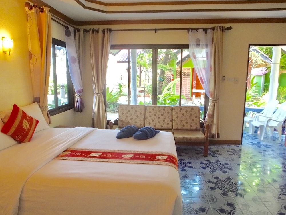 BLUE ANDAMAN LANTA RESORT 37/71