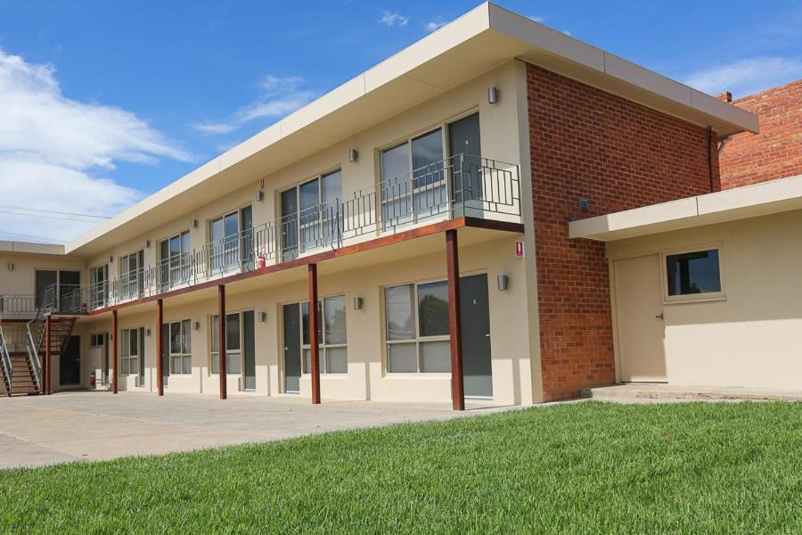 Seven Pines Motor Inn 8/22