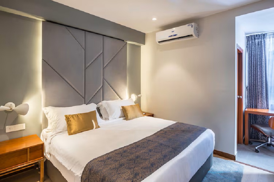 Comfy, Double Bed