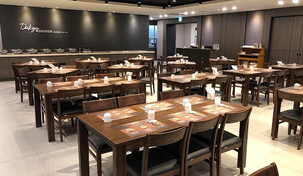 Dukgu Oncheon Resort Hotel 49/50