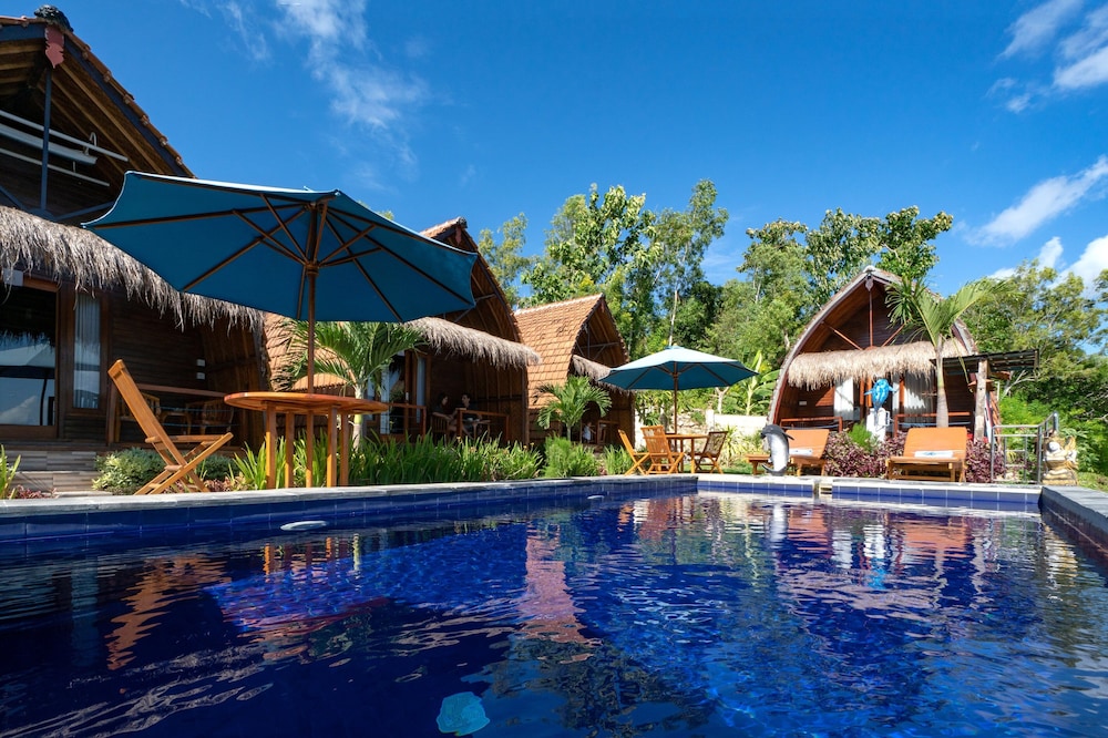 Sundi Ocean Bungalow by ABM 26/33