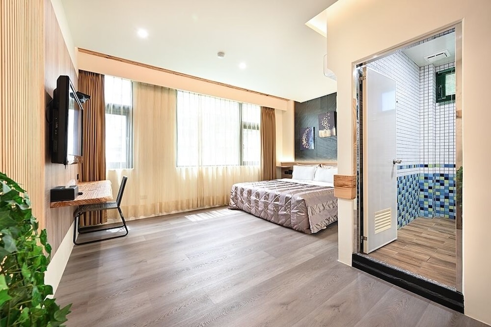 Lake View Hotel 21/47