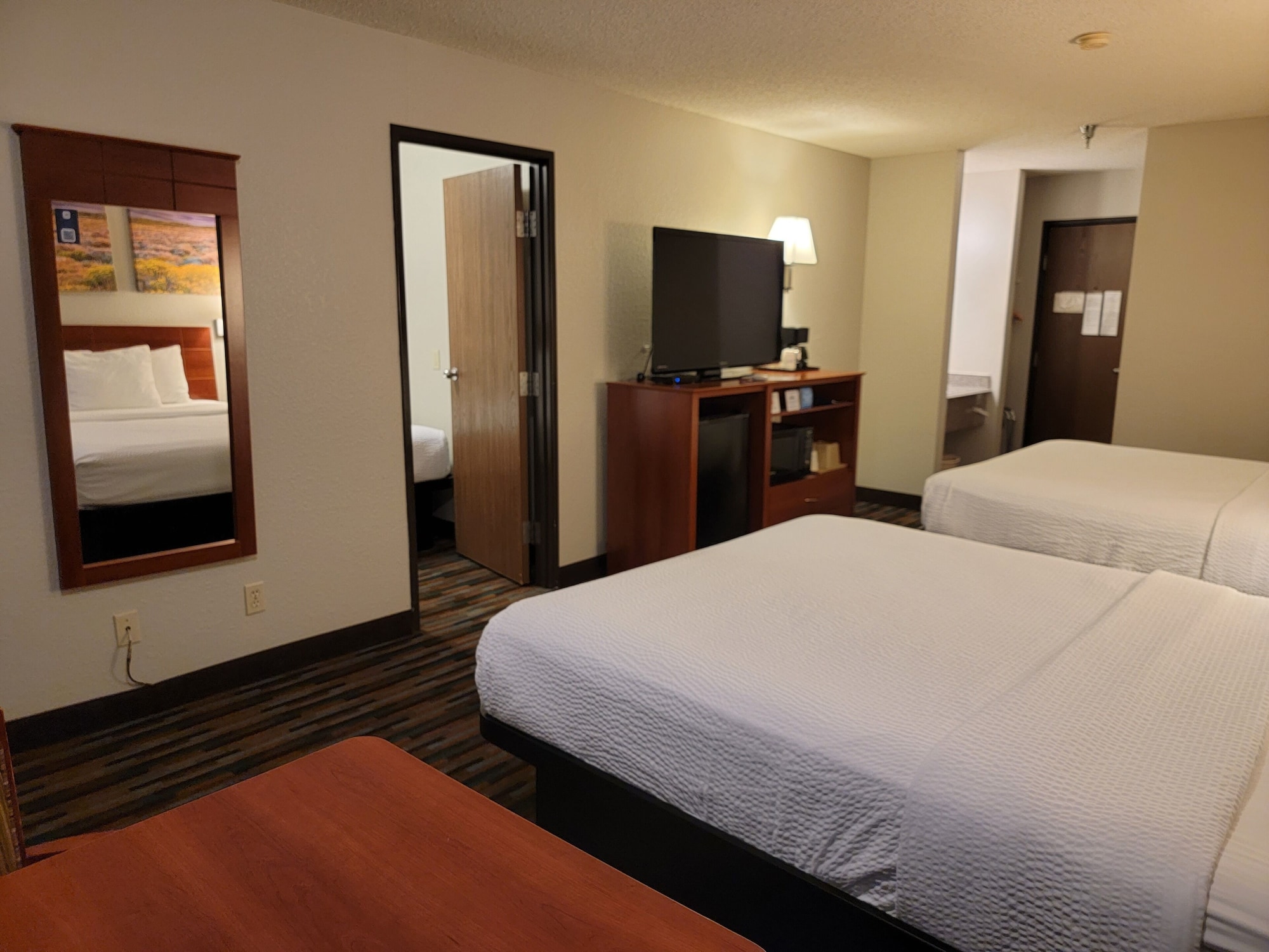 Room, 3 Queen Beds