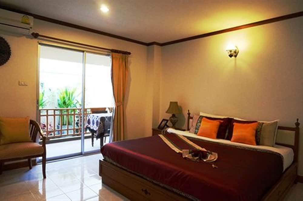 Hua Hin White Villa 18/68