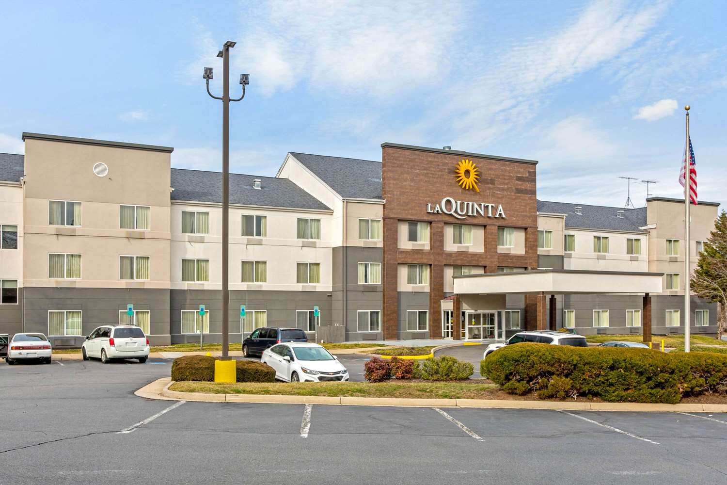 Manassas Hotel 51/58