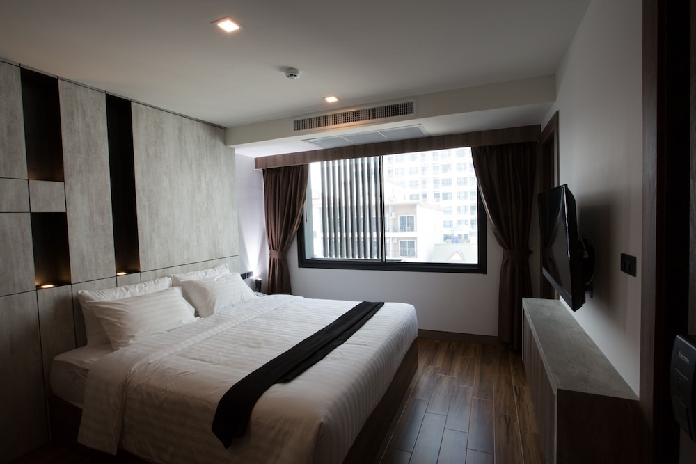 Acqua Hotel Pattaya 8/50