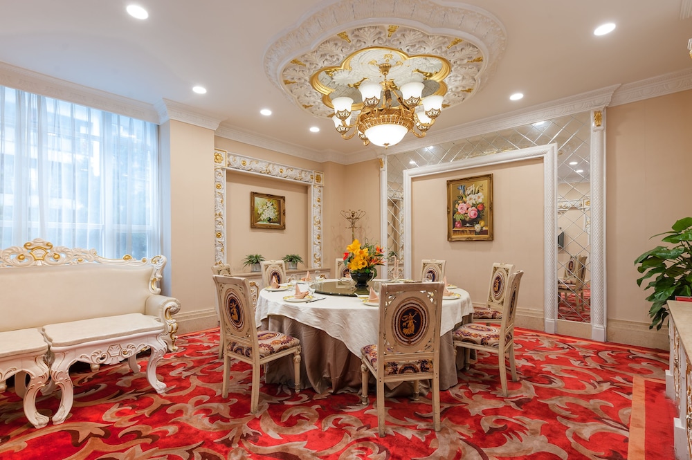 Nan Yang Royal Hotel 34/47