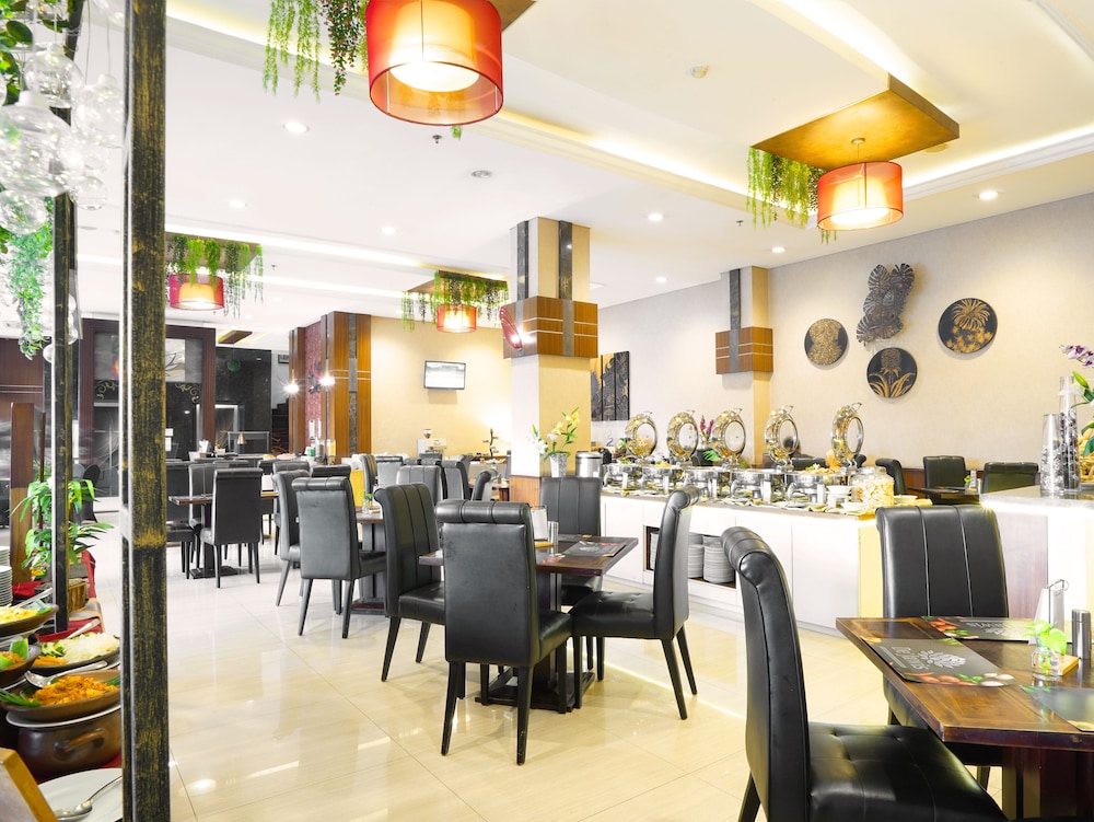 Noormans Hotel Semarang 49/69
