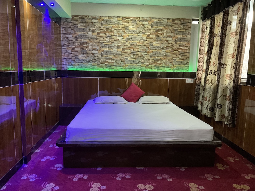 1 BEDROOM, FAMILY, GARDEN VIEW, PRIVATE BATHROOM