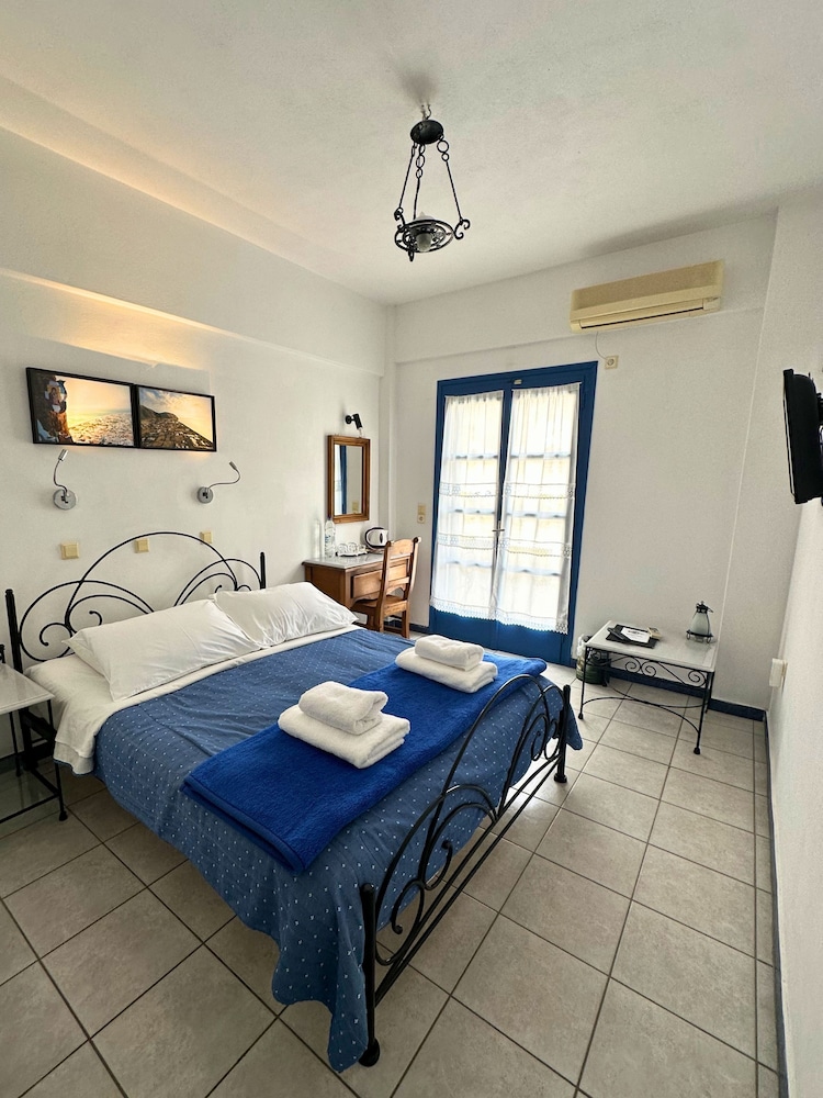 ECONOMY, DOUBLE BED