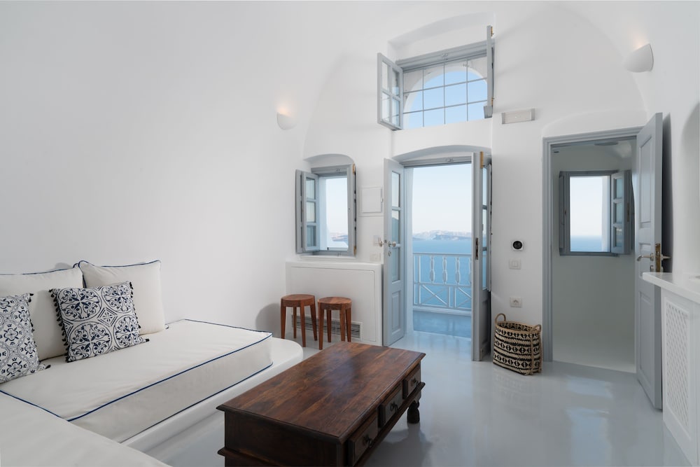 Oia Spirit Boutique Residences 7/50