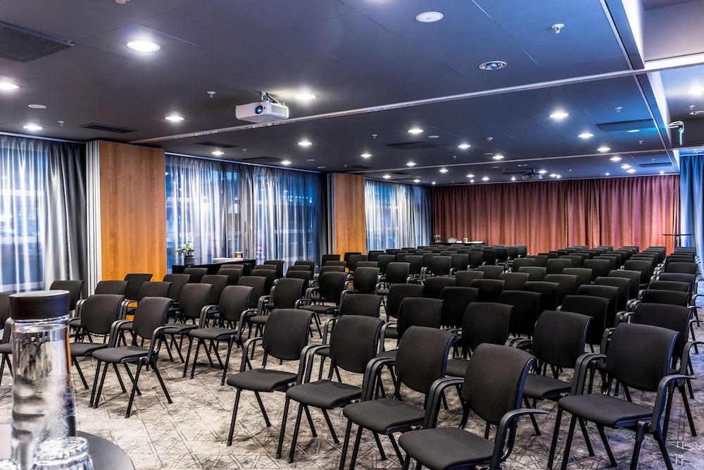 Scandic Molndal Gothenburg 49/59