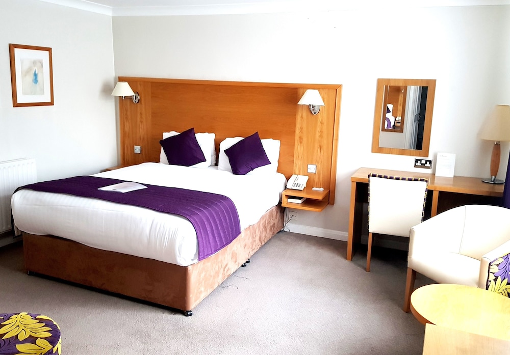 Chequers Hotel 10/58
