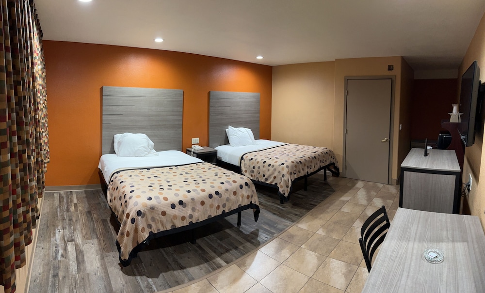 Apex Inn 29/51
