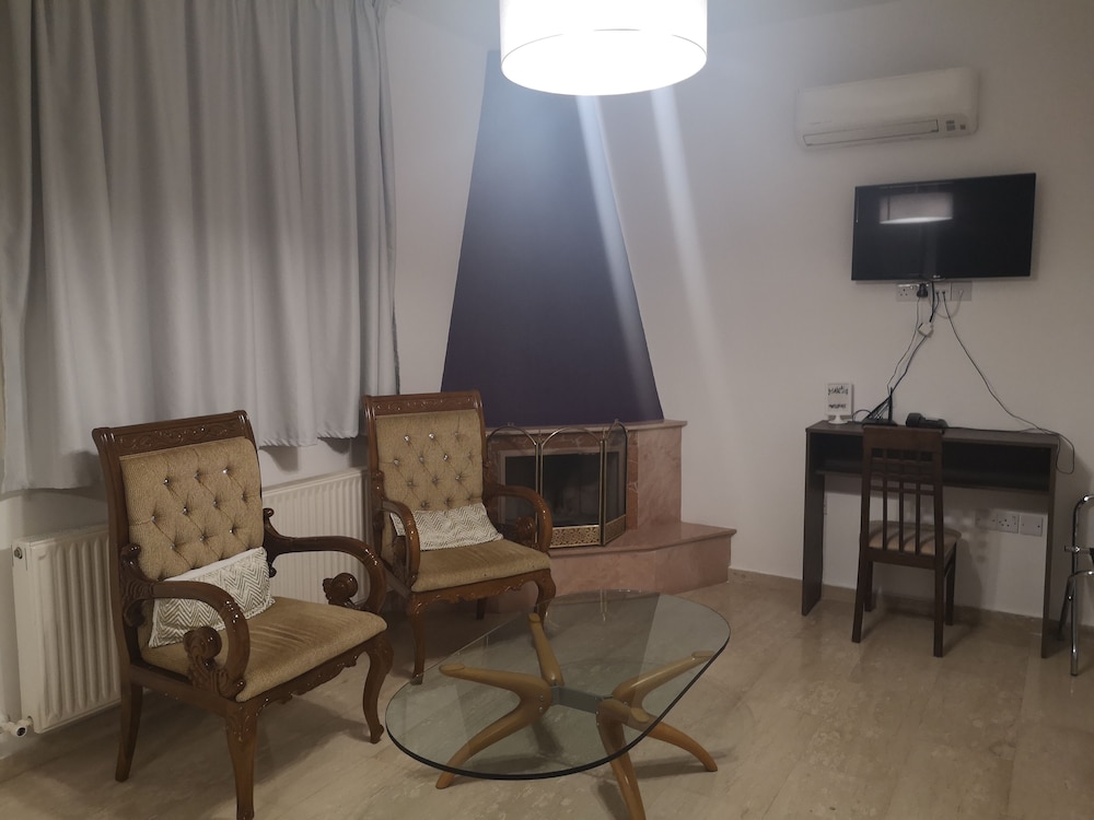 St Elena Boutique Hotel 30/50