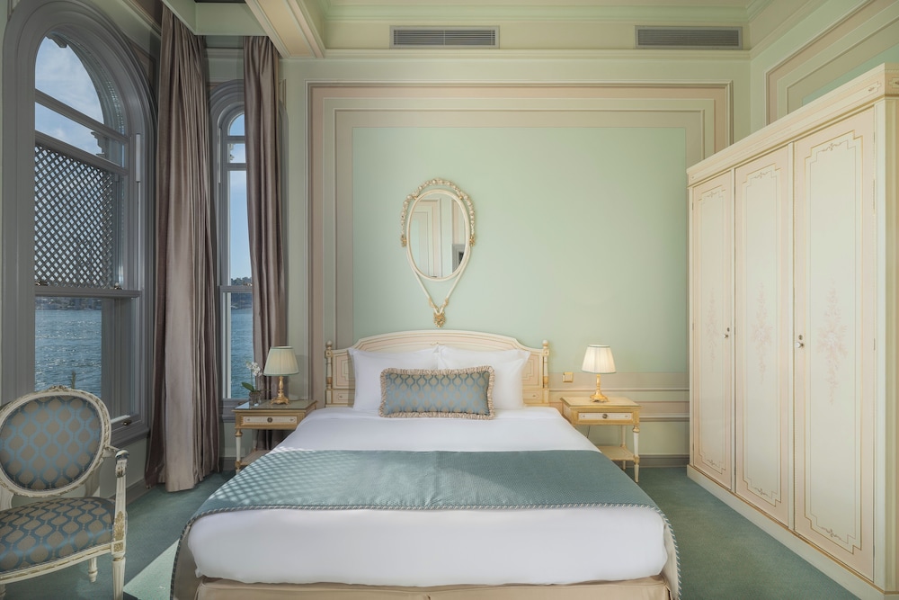 SUPERIOR, DOUBLE BED, BOSPHORUS VIEW