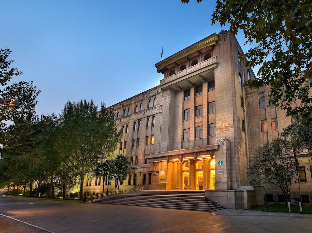 Grand Mercure On Renmin Square 58/64