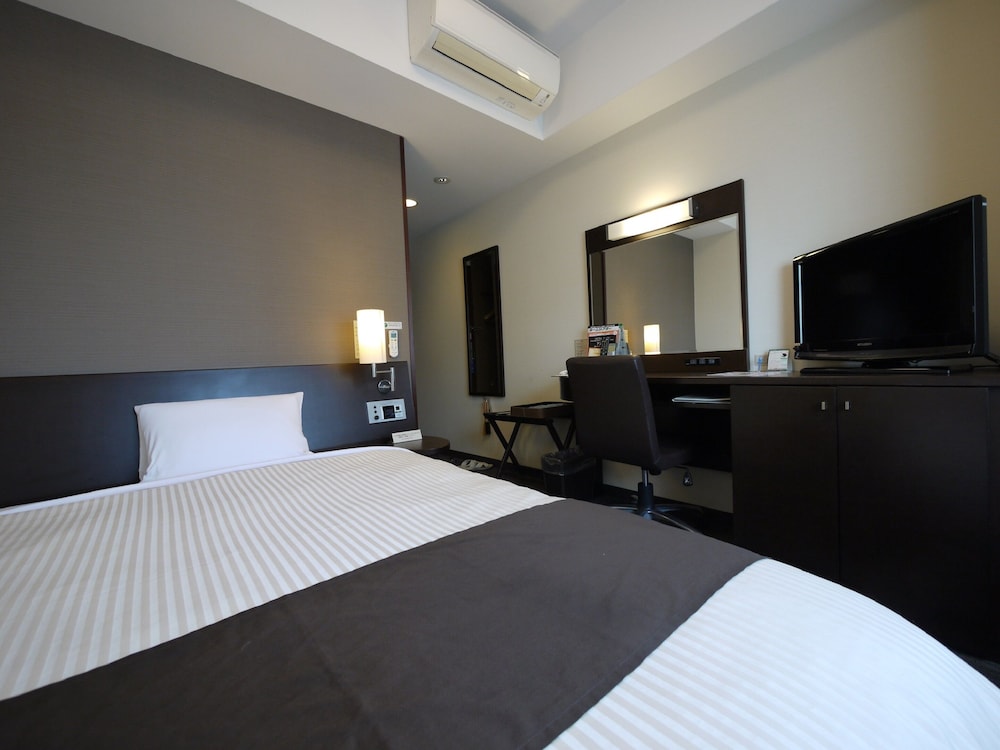 Hotel Route-Inn Tosu Ekimae 17/63