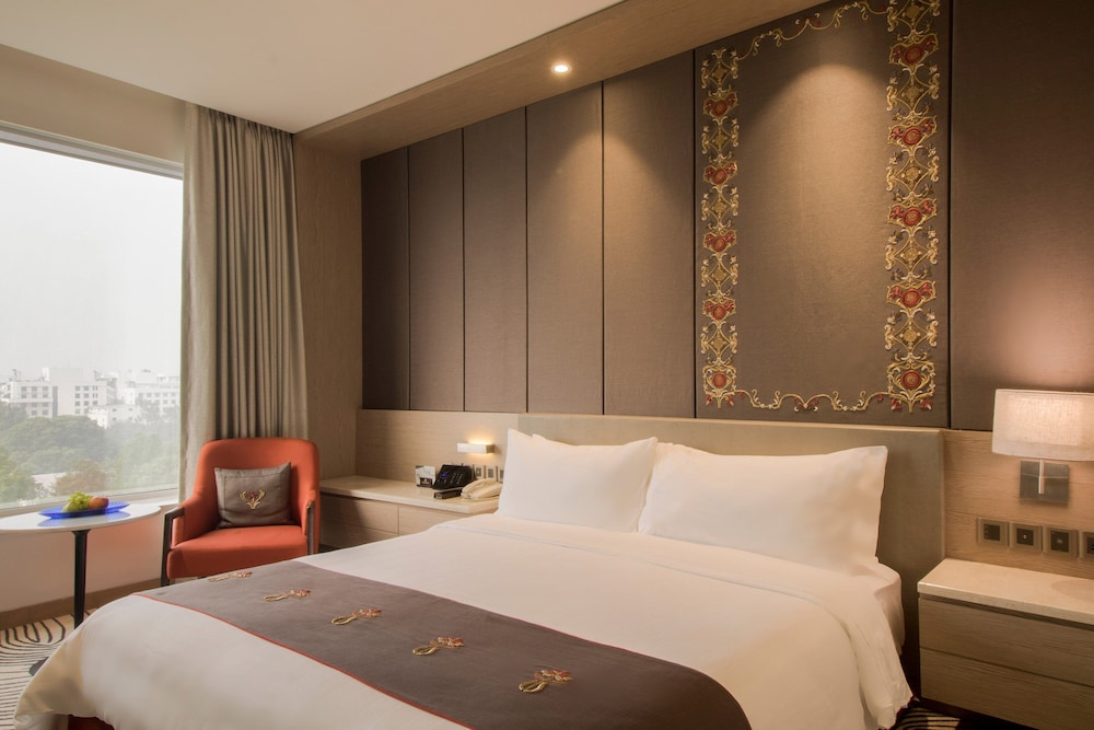 Sheraton New Delhi 3/40