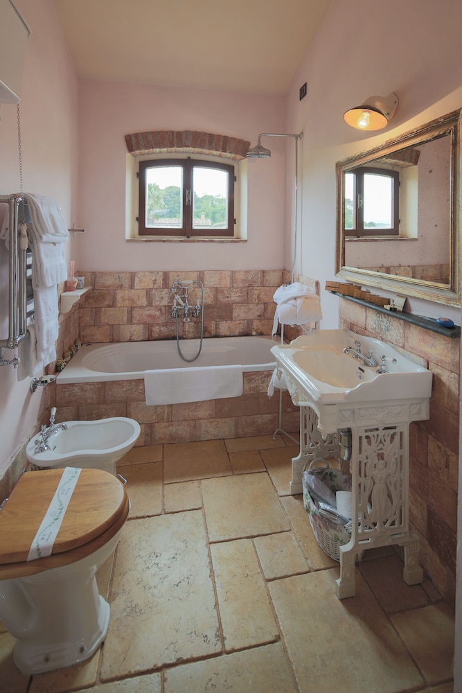 LA GHIAIA RESORT 38/61