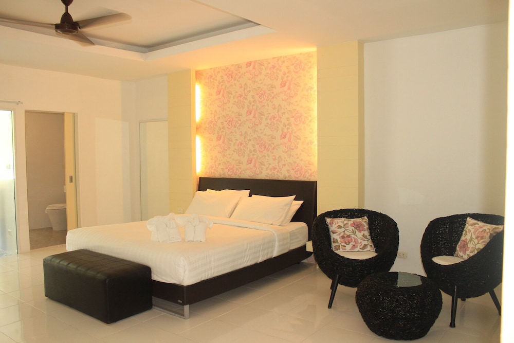 SURINTRA BOUTIQUE RESORT 11/25