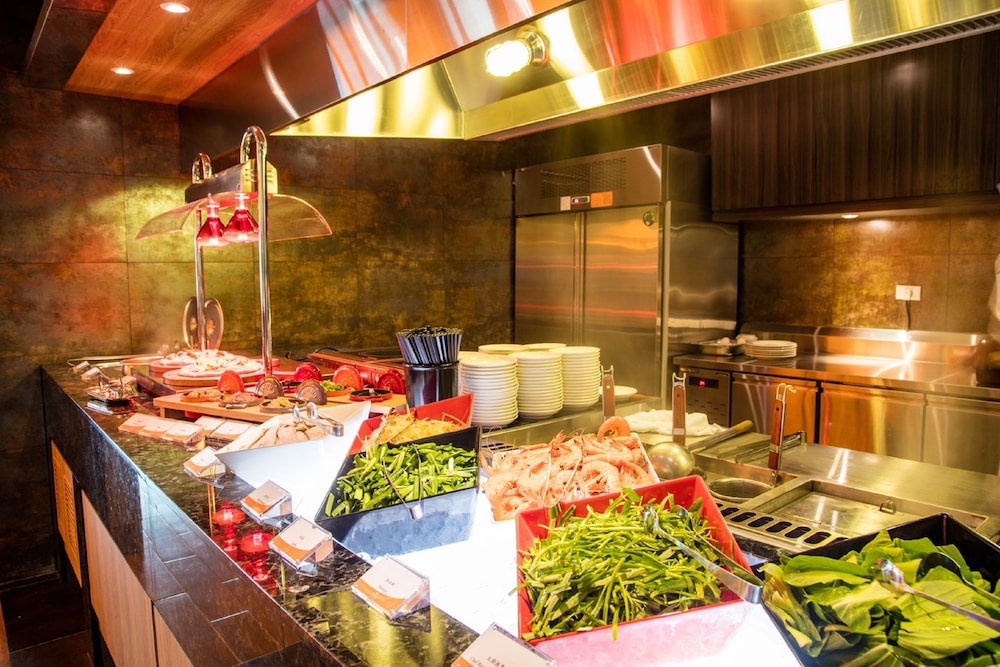 Fullon Hotel Taoyuan Airport Access Mrt A8 33/64