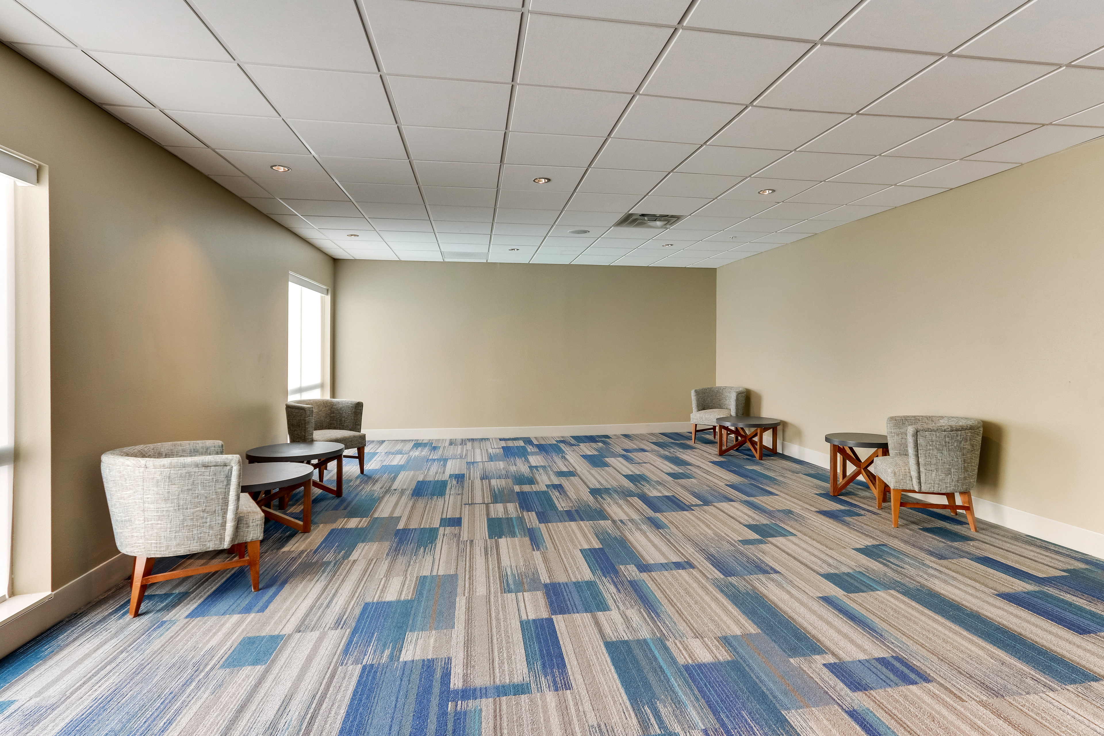 Holiday Inn Express and Suites Dawsonville 36/74