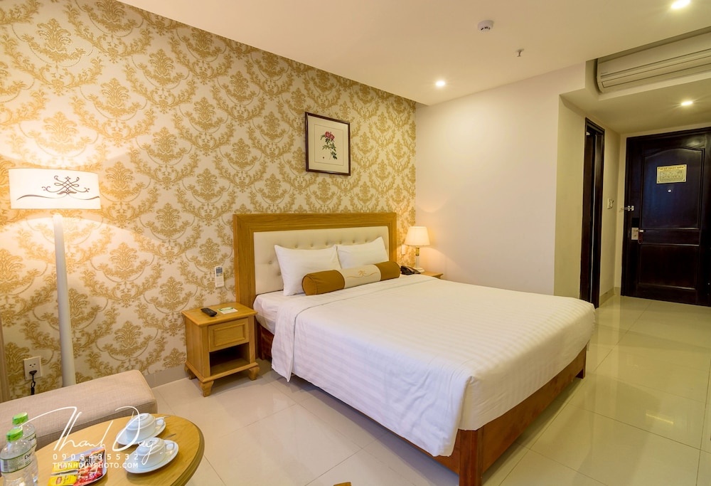 Royal Family Hotel Da Nang 15/50