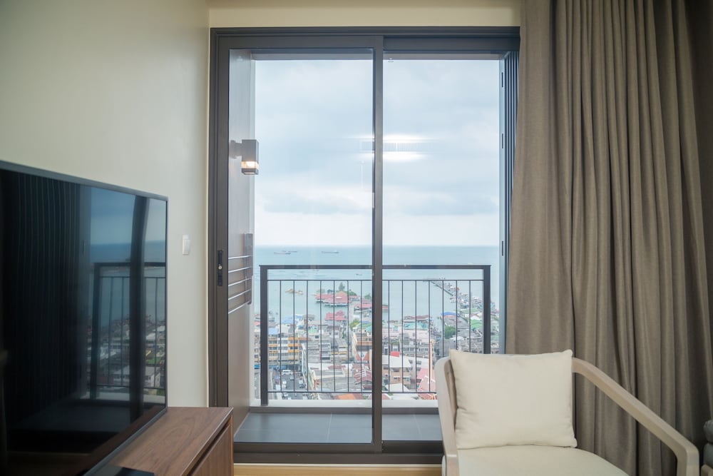 Somerset Harbourview Sri Racha 38/52