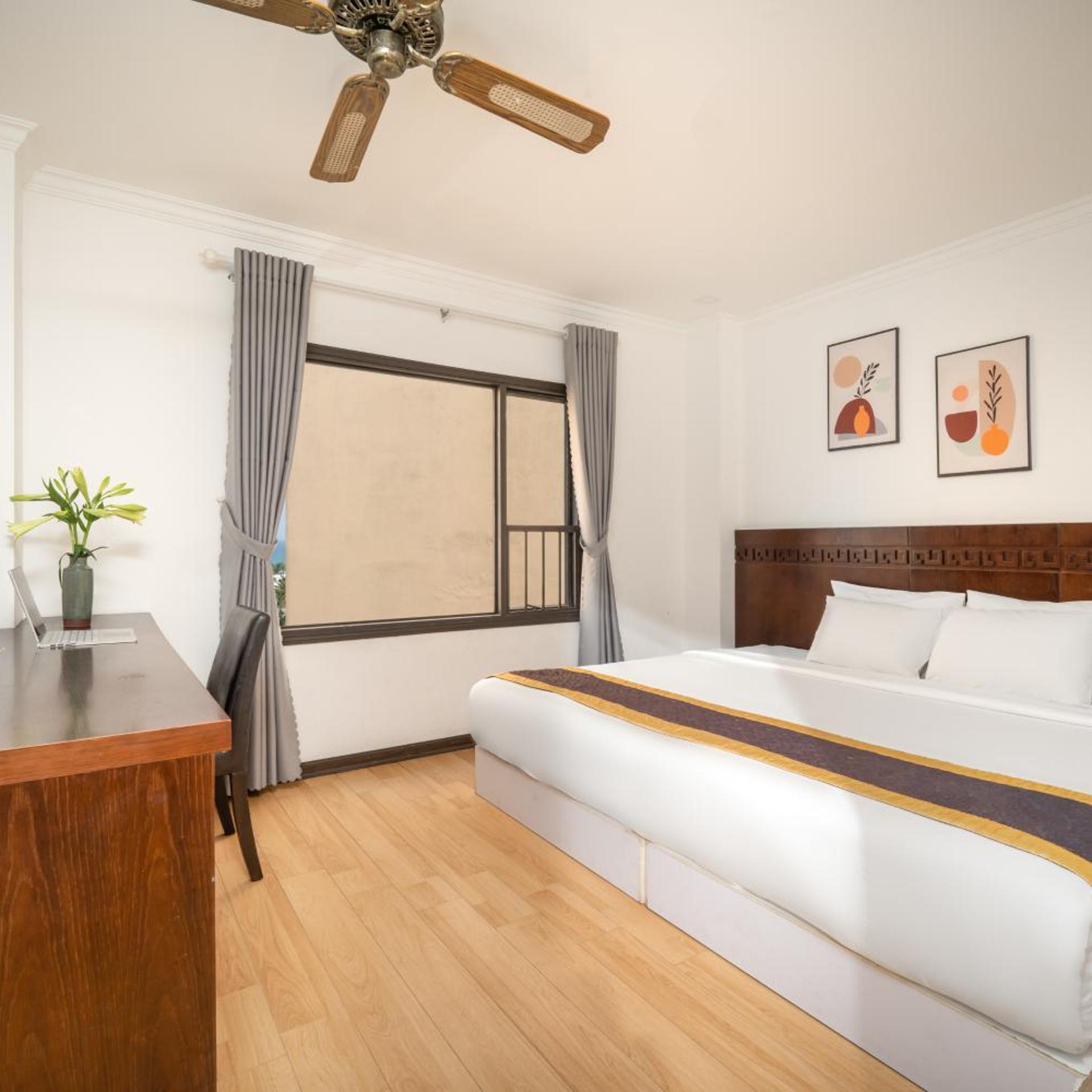 Zenta Hotel 7/28