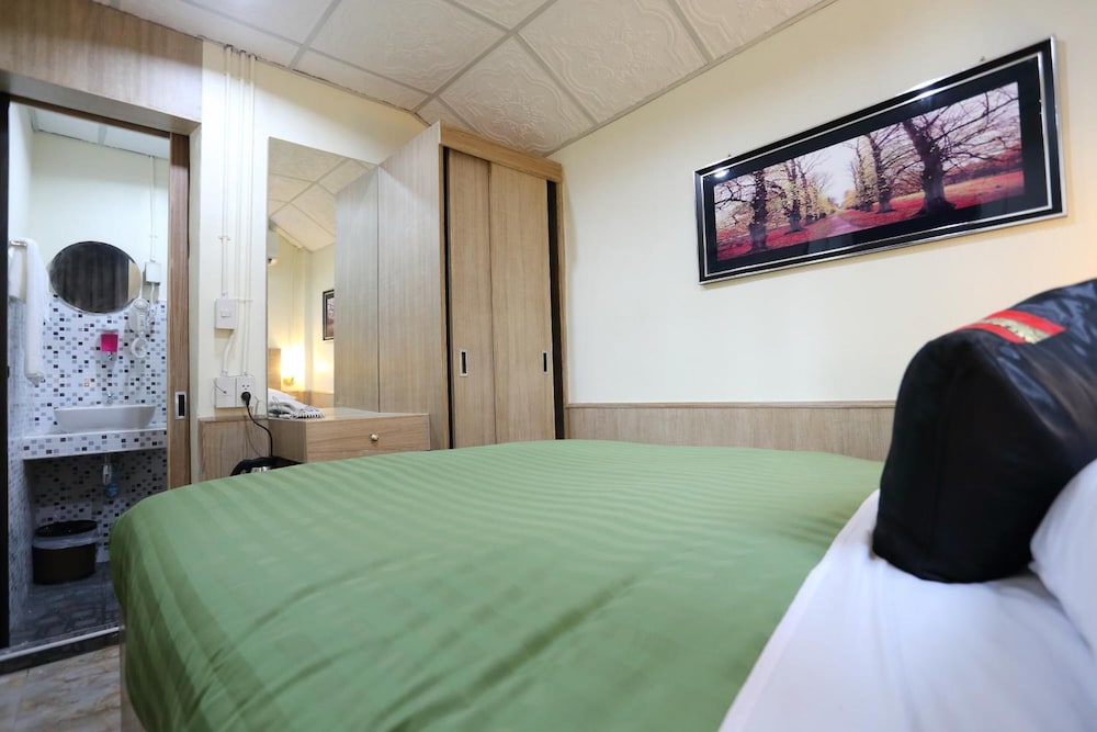 Sukhumvit 20 Guest House 15/46